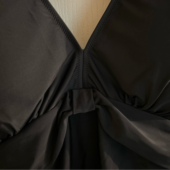 Blooming-Jelly-Swimsuit-Slimming-Swimwear Black One Piece Flattering! 3XL NEW - Picture 5 of 6